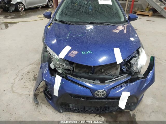 2T1BURHE5JC111815 Toyota COROLLA SE
