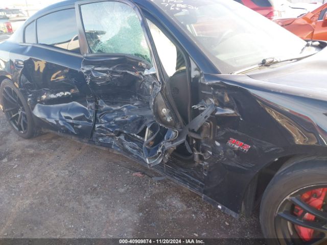 2C3CDXEJ1FH857853 Dodge Charger Srt 392