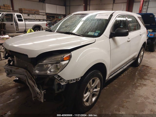 Chevrolet EQUINOX LS 2017 2GNALBEKXH1572122 Image 2
