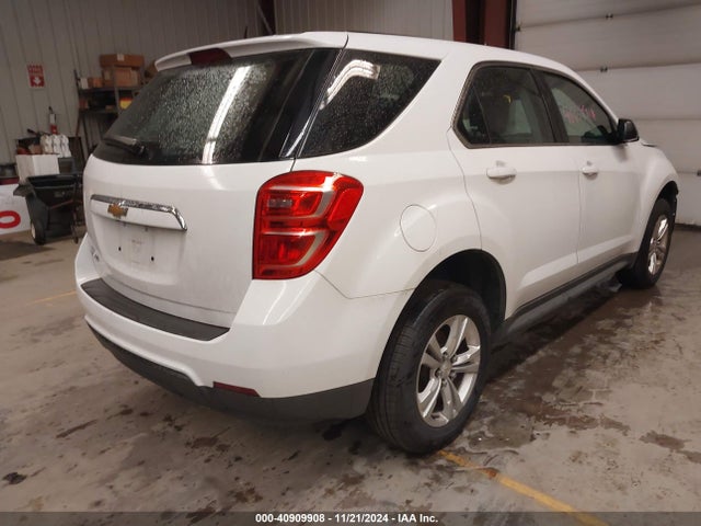 Chevrolet EQUINOX LS 2017 2GNALBEKXH1572122 Image 4