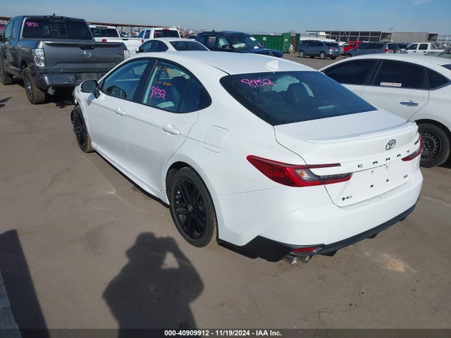 Toyota CAMRY SE 2025 4T1DAACKXSU061641 Image 3