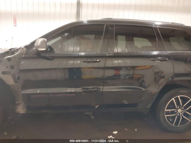 1C4RJFLG4JC105253 Jeep Grand Cherokee Trailhawk 4x4