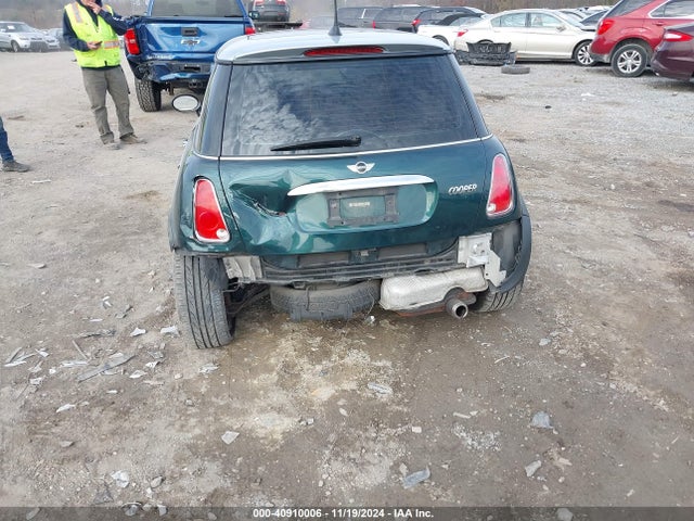 2006 MINI COOPER WMWRC33526TK66308 Photo 5