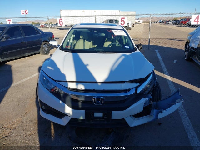 Honda Civic Touring 2018 JHMFC1F99JX010840 Image 12