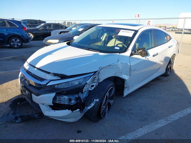 Honda Civic Touring 2018 JHMFC1F99JX010840 Image 2