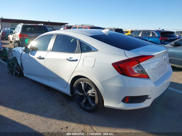 Honda Civic Touring 2018 JHMFC1F99JX010840 Image 3