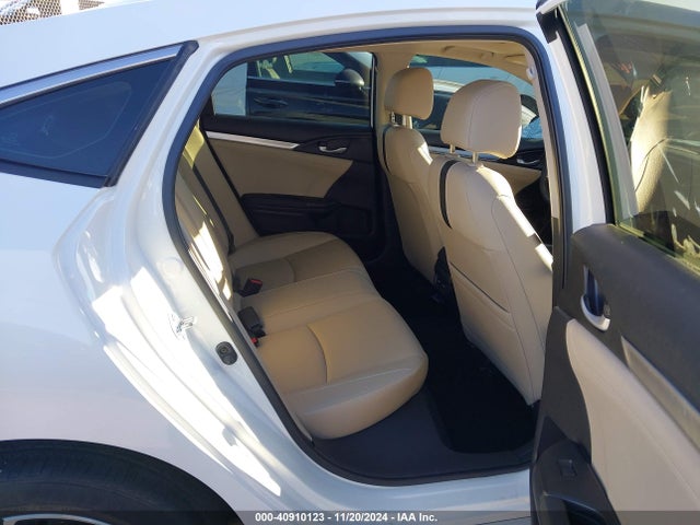 Honda Civic Touring 2018 JHMFC1F99JX010840 Image 8
