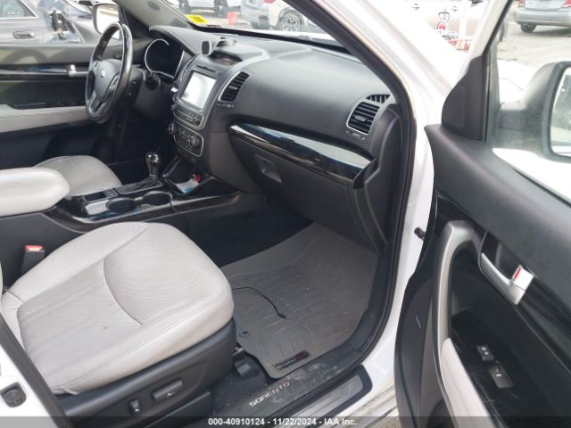 5XYKWDA73EG528840 KIA Sorento Limited V6