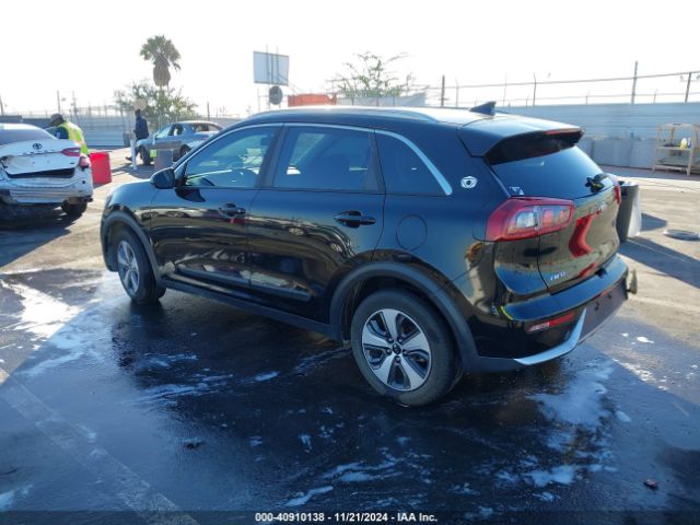 KNDCB3LC4H5051272 KIA NIRO LX