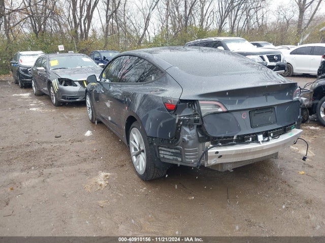 2022 TESLA MODEL 3 5YJ3E1EA8NF188684 Photo 2