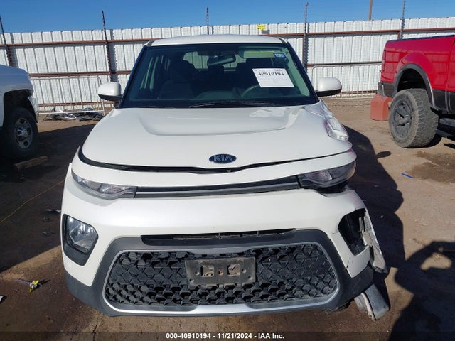 KIA SOUL LX 2020 KNDJ23AU4L7726313 Image 13