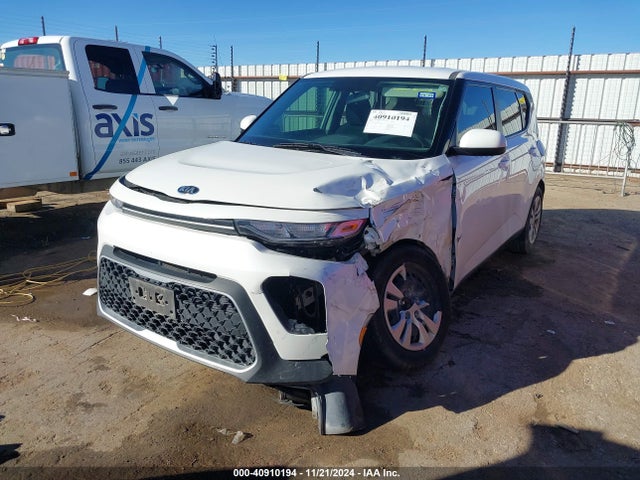 KIA SOUL LX 2020 KNDJ23AU4L7726313 Image 2