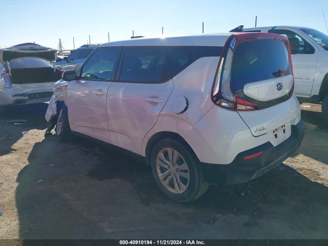 KIA SOUL LX 2020 KNDJ23AU4L7726313 Image 3