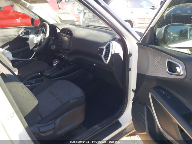 KIA SOUL LX 2020 KNDJ23AU4L7726313 Image 5