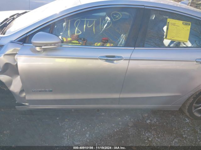 3FA6P0RU5KR181410 Ford Fusion Hybrid Titanium