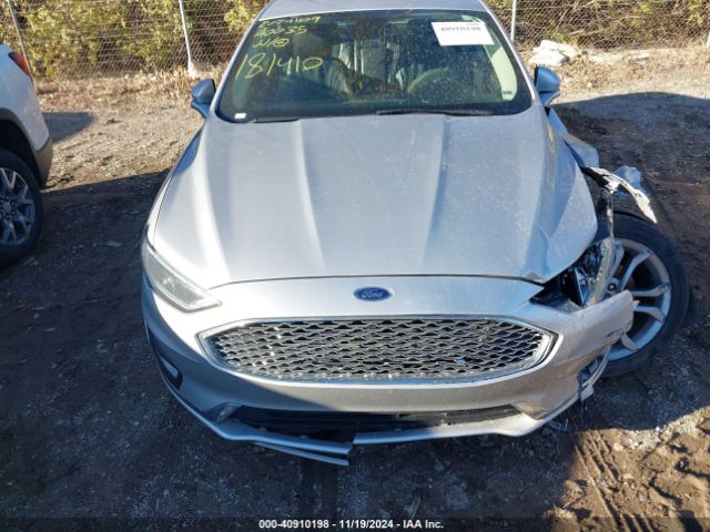 3FA6P0RU5KR181410 Ford Fusion Hybrid Titanium