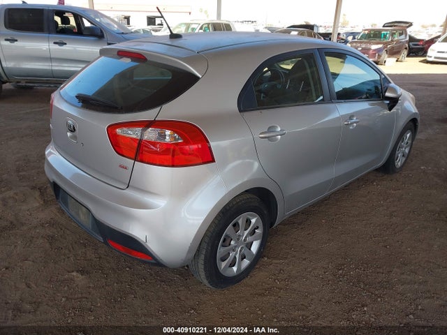 KIA Rio 2014 KNADM5A37E6352442 Image 16