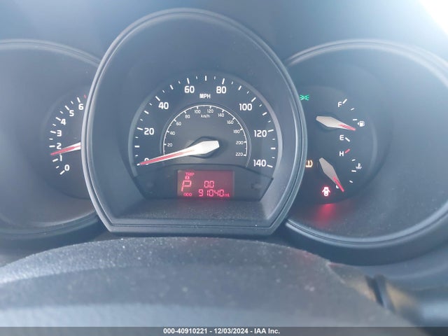 KIA Rio 2014 KNADM5A37E6352442 Image 18
