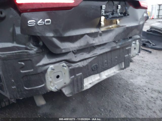 7JRL12FL9RG280739 Volvo S60 B5 Plus Dark Theme