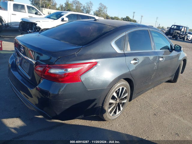Nissan Altima 2.5 Sv 2018 1N4AL3AP1JC233867 Image 4