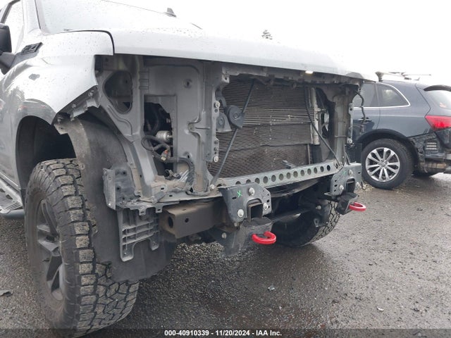 3GCPYFED2KG262395 Chevrolet Silverado 1500 Lt Trail Boss