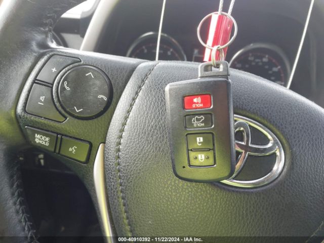 JTMNFREV1GJ083651 Toyota RAV4 SE