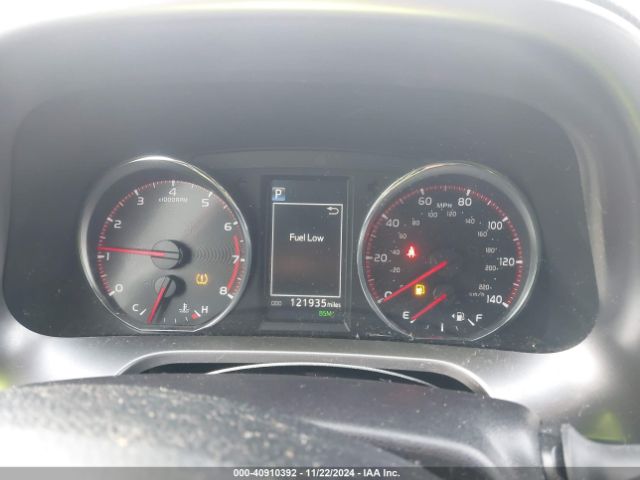JTMNFREV1GJ083651 Toyota RAV4 SE