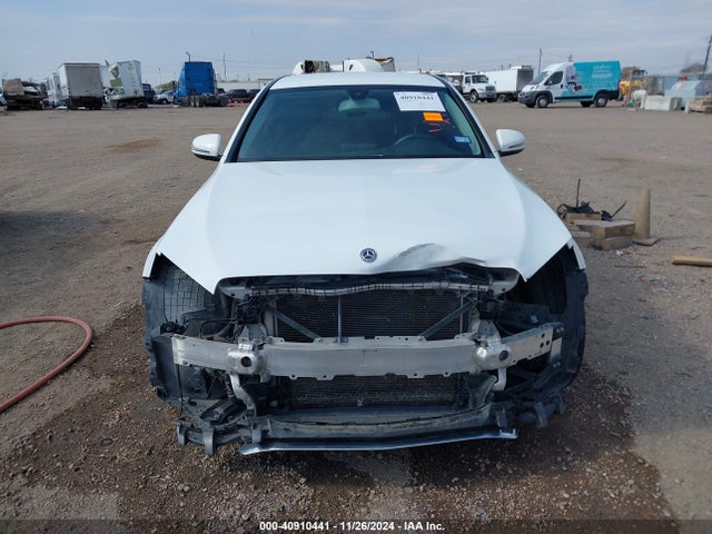 55SWF4JB3HU233284 Mercedes-Benz C 300 Luxury/sport