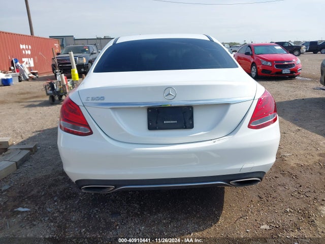 55SWF4JB3HU233284 Mercedes-Benz C 300 Luxury/sport