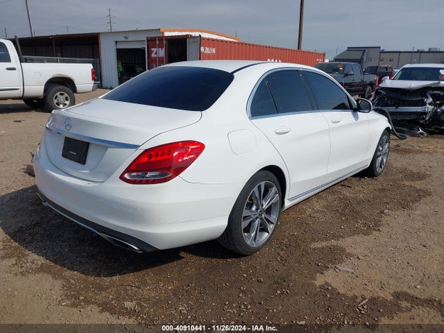 55SWF4JB3HU233284 Mercedes-Benz C 300 Luxury/sport