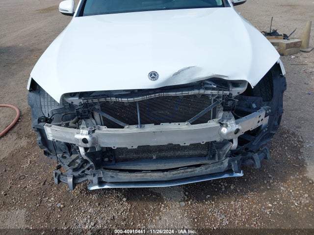 55SWF4JB3HU233284 Mercedes-Benz C 300 Luxury/sport