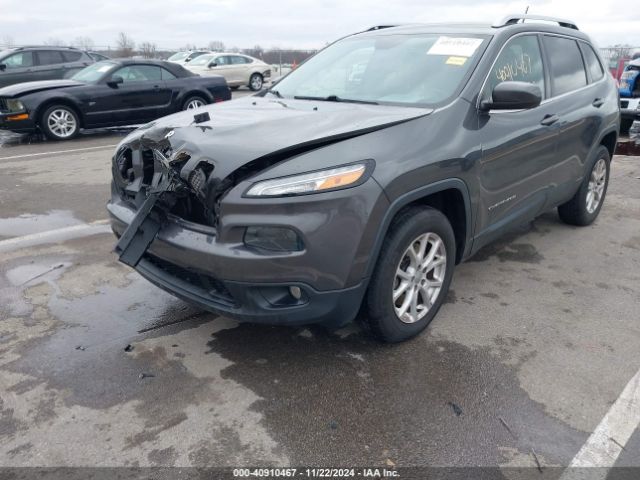 1C4PJMCS5FW589231 Jeep Cherokee Latitude