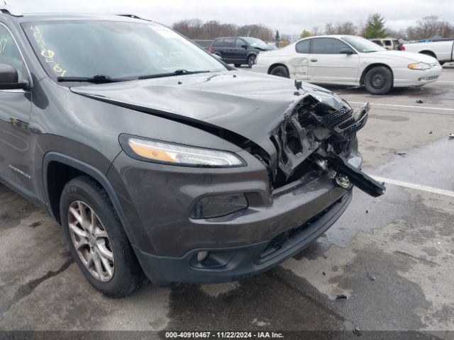 1C4PJMCS5FW589231 Jeep Cherokee Latitude