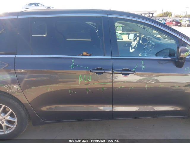 Chrysler Voyager Lx 2023 2C4RC1CG2PR533903 Image 13