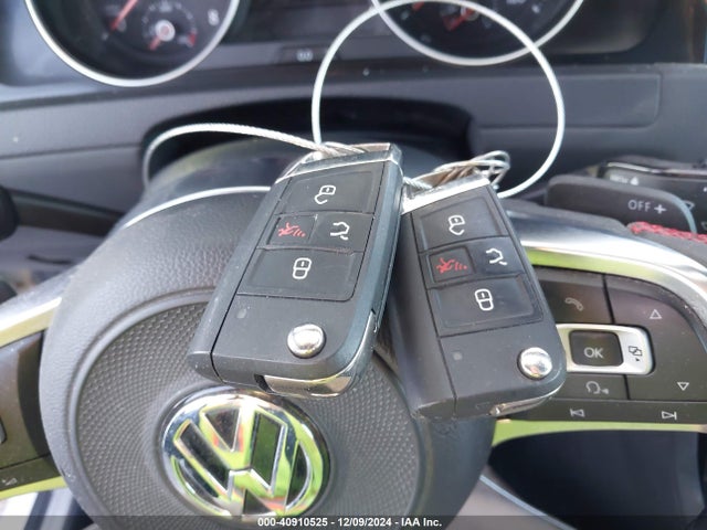 3VW447AU0HM008945 Volkswagen Golf Gti Se 4-door