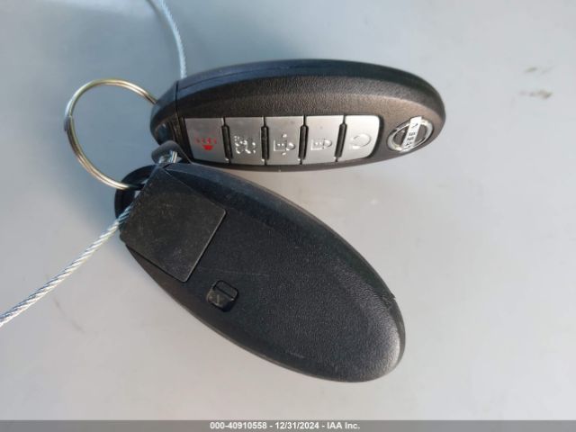 1N4AA6AP5HC446080 Nissan Maxima 3.5 Platinum