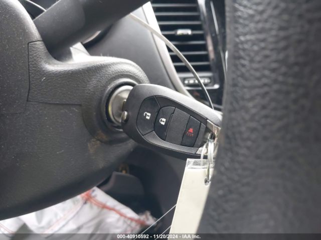 3GNCJKSBXLL123162 Chevrolet Trax Fwd Ls