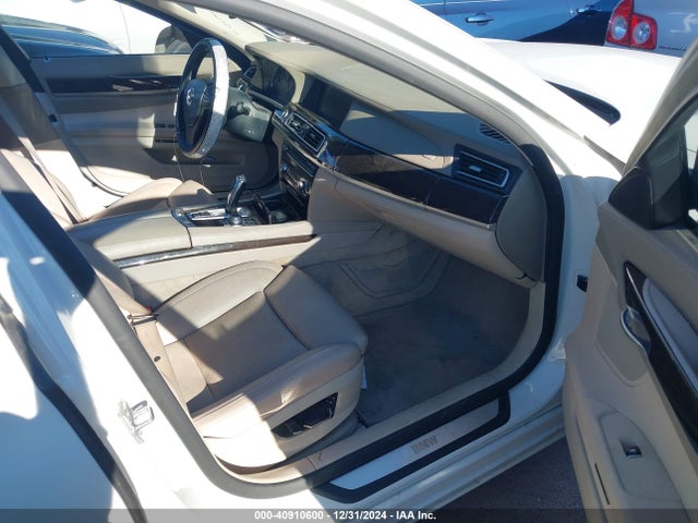 Продажа на аукционе авто 2009 Bmw 750i, vin: WBAKA83539CY35224, номер лота: 40910600