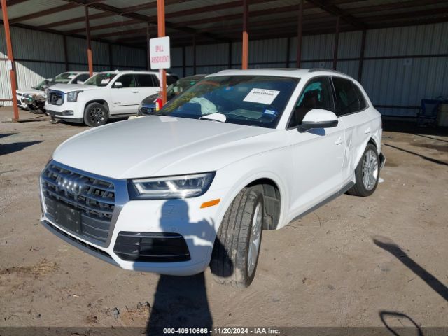 WA1BNAFY3J2211674 Audi Q5 2.0t Premium/2.0t Tech Premium