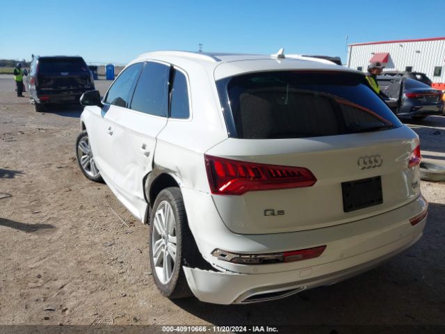 WA1BNAFY3J2211674 Audi Q5 2.0t Premium/2.0t Tech Premium