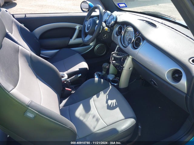 2007 MINI COOPER S WMWRH33547TL94374 Photo 4