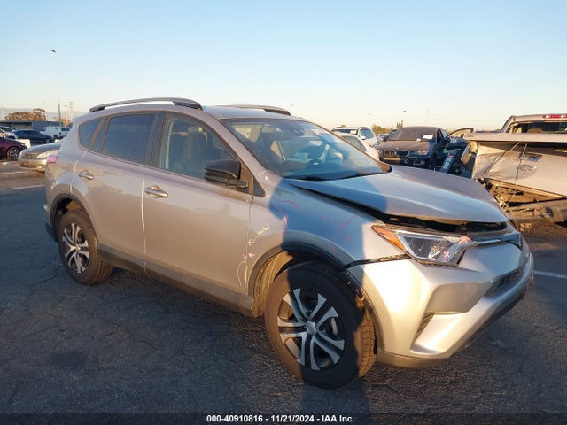 Toyota RAV4 LE 2018 JTMZFREV7JJ181964 Image 14