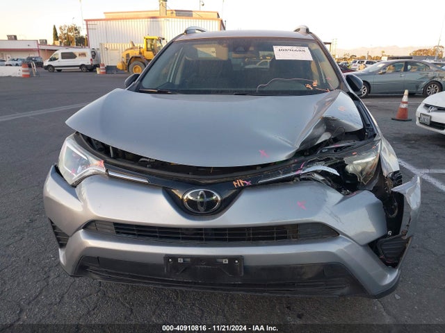 Toyota RAV4 LE 2018 JTMZFREV7JJ181964 Image 6