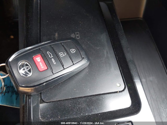 Toyota CAMRY LE 2025 4T1DAACK7SU520401 Image 11