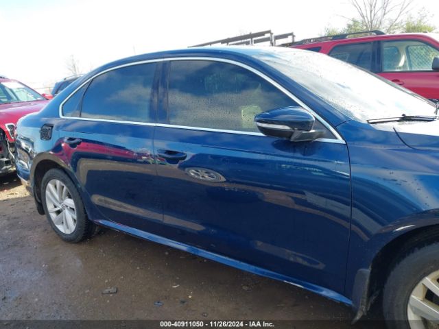1VWBA7A3XJC011284 Volkswagen Passat 2.0t Se
