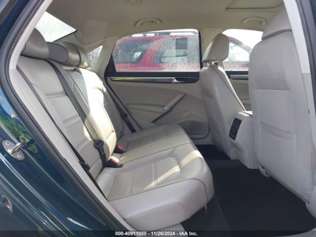 1VWBA7A3XJC011284 Volkswagen Passat 2.0t Se