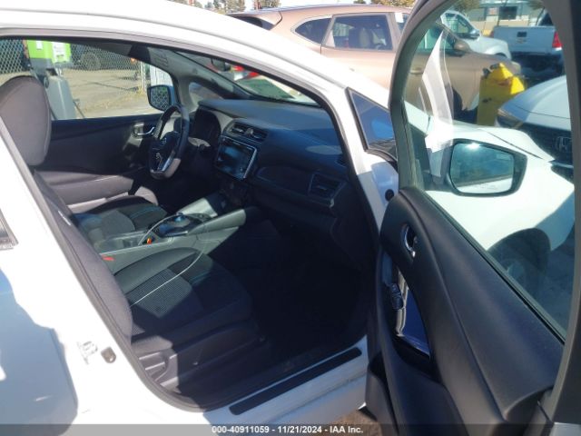 1N4AZ1CP8JC315739 Nissan LEAF SV