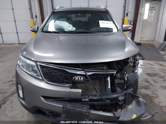 KIA Sorento Lx V6 2015 5XYKTDA7XFG609781 Image 12