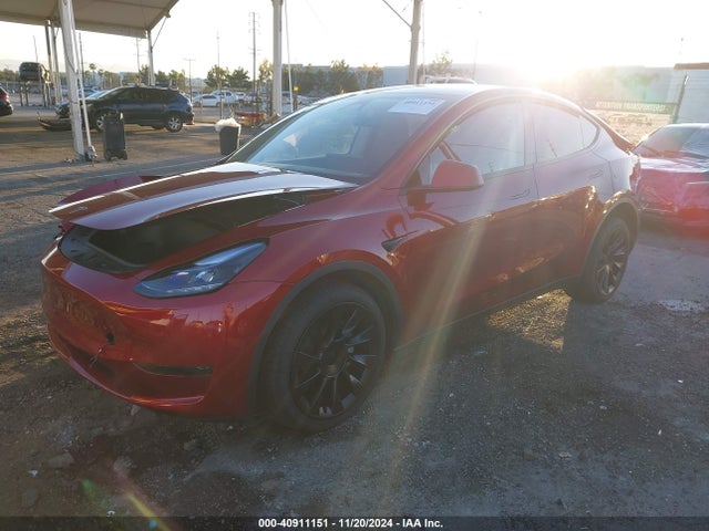 2024 TESLA MODEL Y 7SAYGDED0RF103034 Photo 1