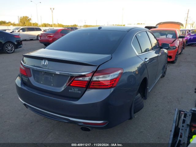 1HGCR3F91GA020032 Honda Accord Touring